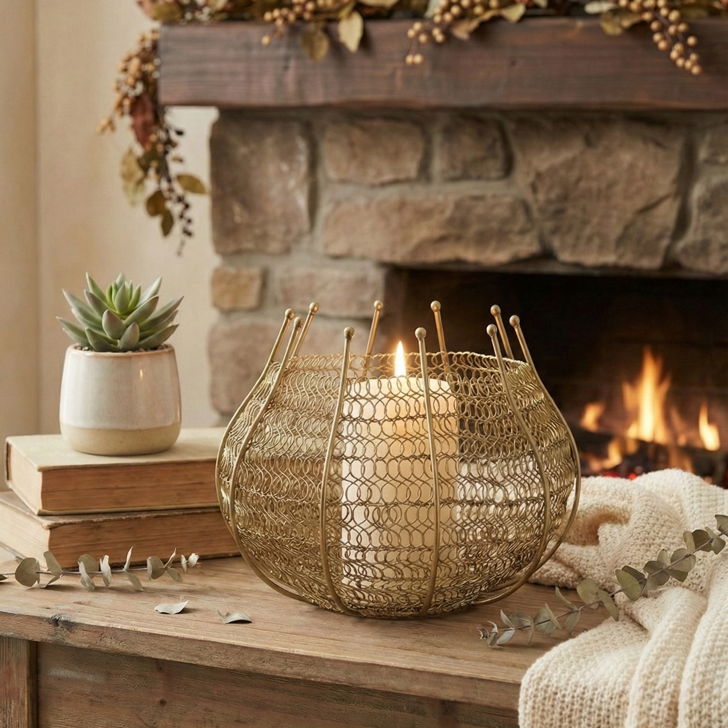 Stylish Gold Candle Holder, Round -FUSION