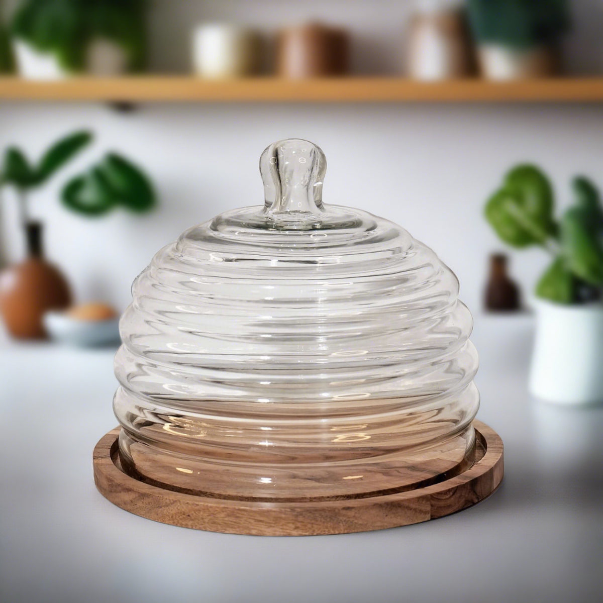 Bee hive cake dome with Wooden plate - 8 inch