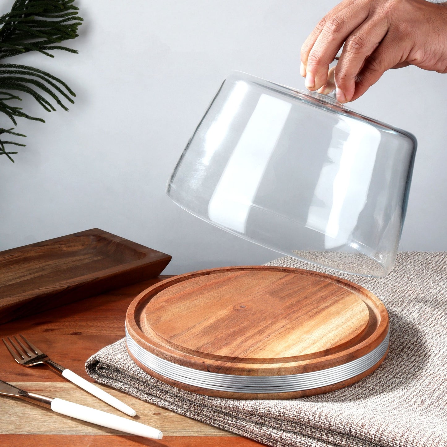 Rustic Retreat: Wooden Cake Dome Cover